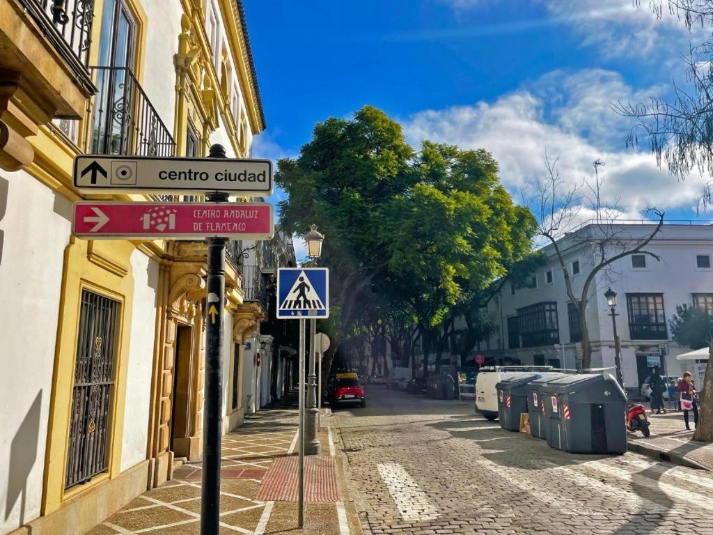 Apartamento Vitoria. Jerez de la Frontera Esterno foto